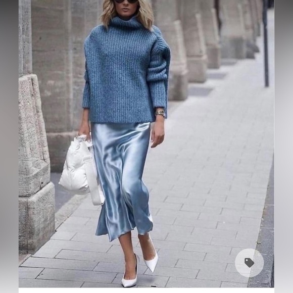 Rachel Zoe Dresses & Skirts - Rachel Zoe Blue Satin Midi - Large NWT